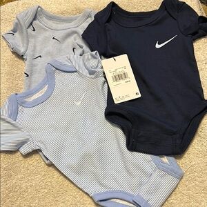 Nike Infant Bodysuit Trio - Light Blue, Navy, Striped